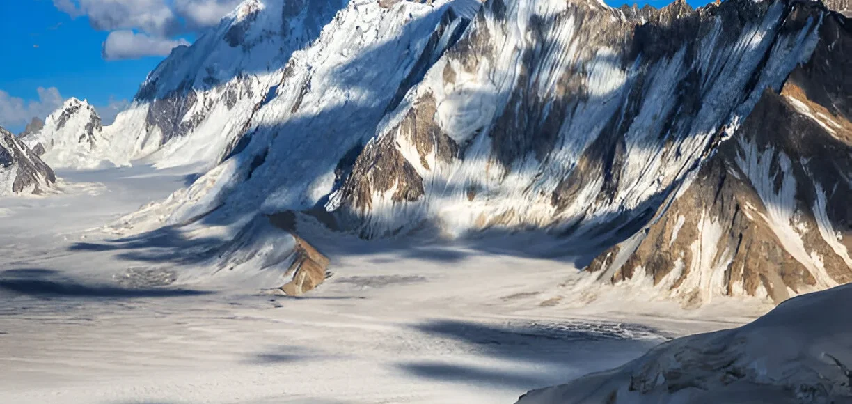 Snow Lake Hispar La Trek